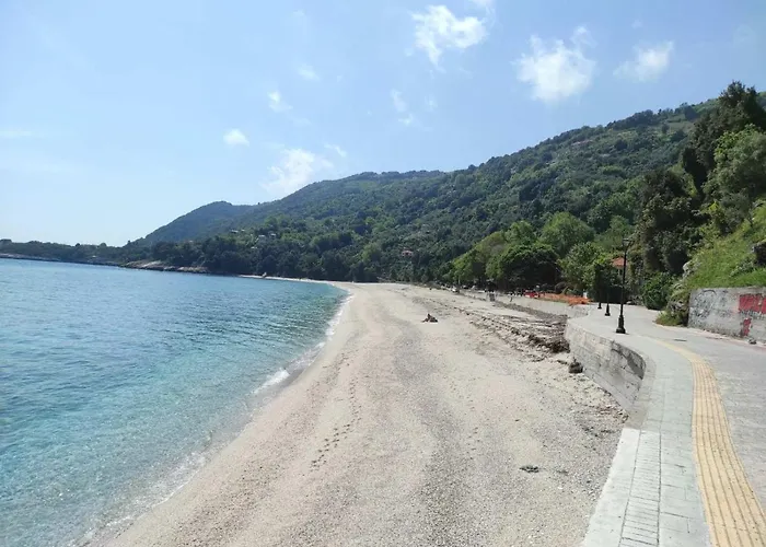 Philly's Sea Side Apartman